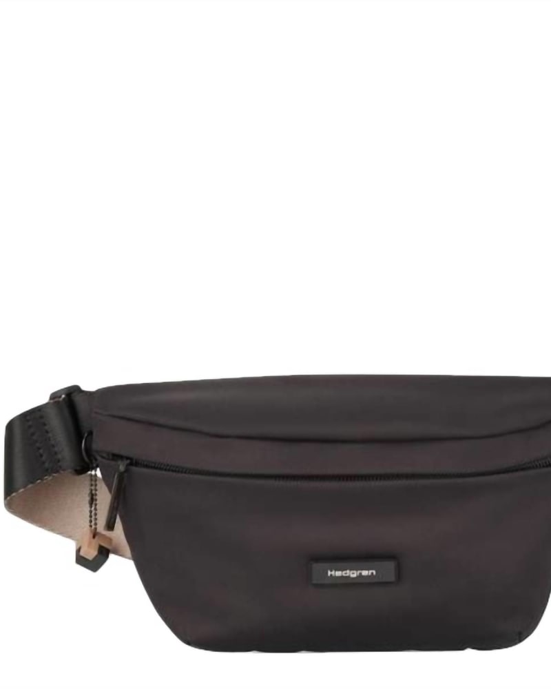 Front of a size O/S Halo Waist Pack in Black in Black by Hedgren. | dia_product_style_image_id:329058